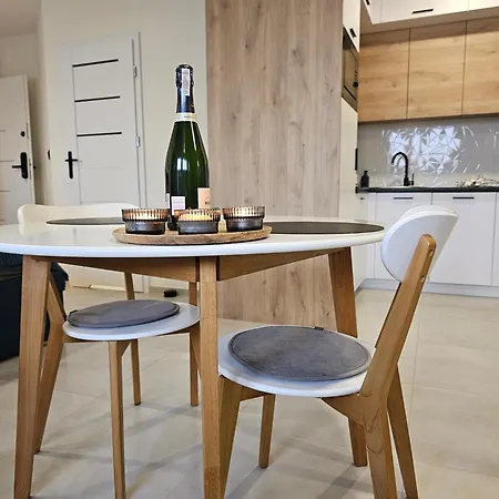 Urban Premium Baildona 18a, Free Garage, Self Check-in Lägenhet *