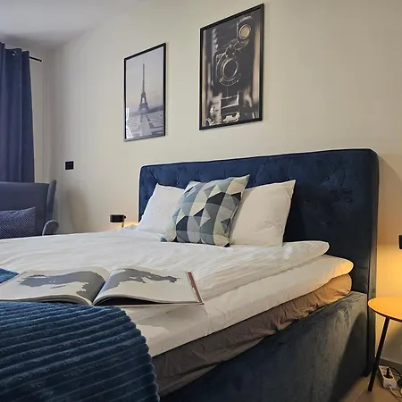 Urban Premium Baildona 18a, Free Garage, Self Check-in Apartment