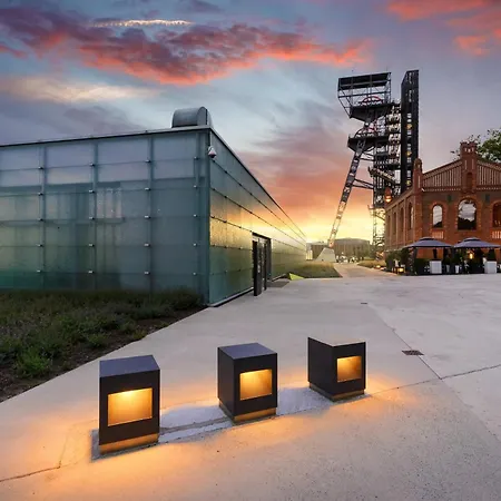 Urban Premium Baildona 18a, Free Garage, Self Check-in *