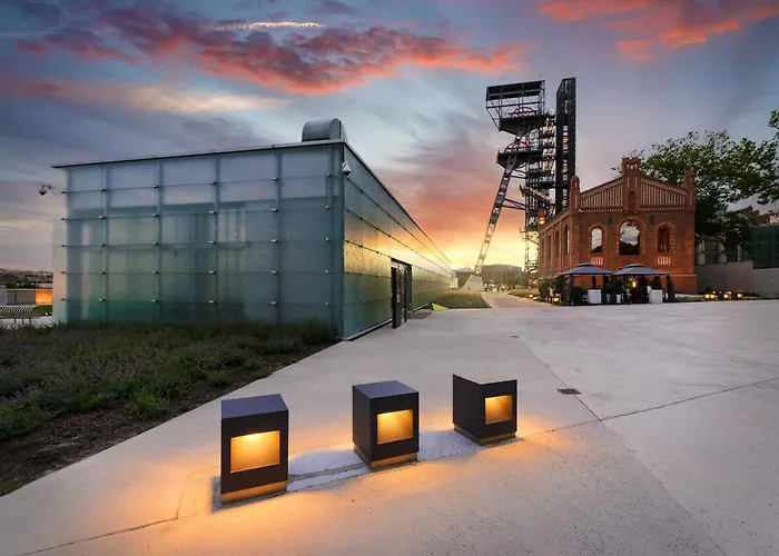 Urban Premium Baildona 18a, Free Garage, Self Check-in *